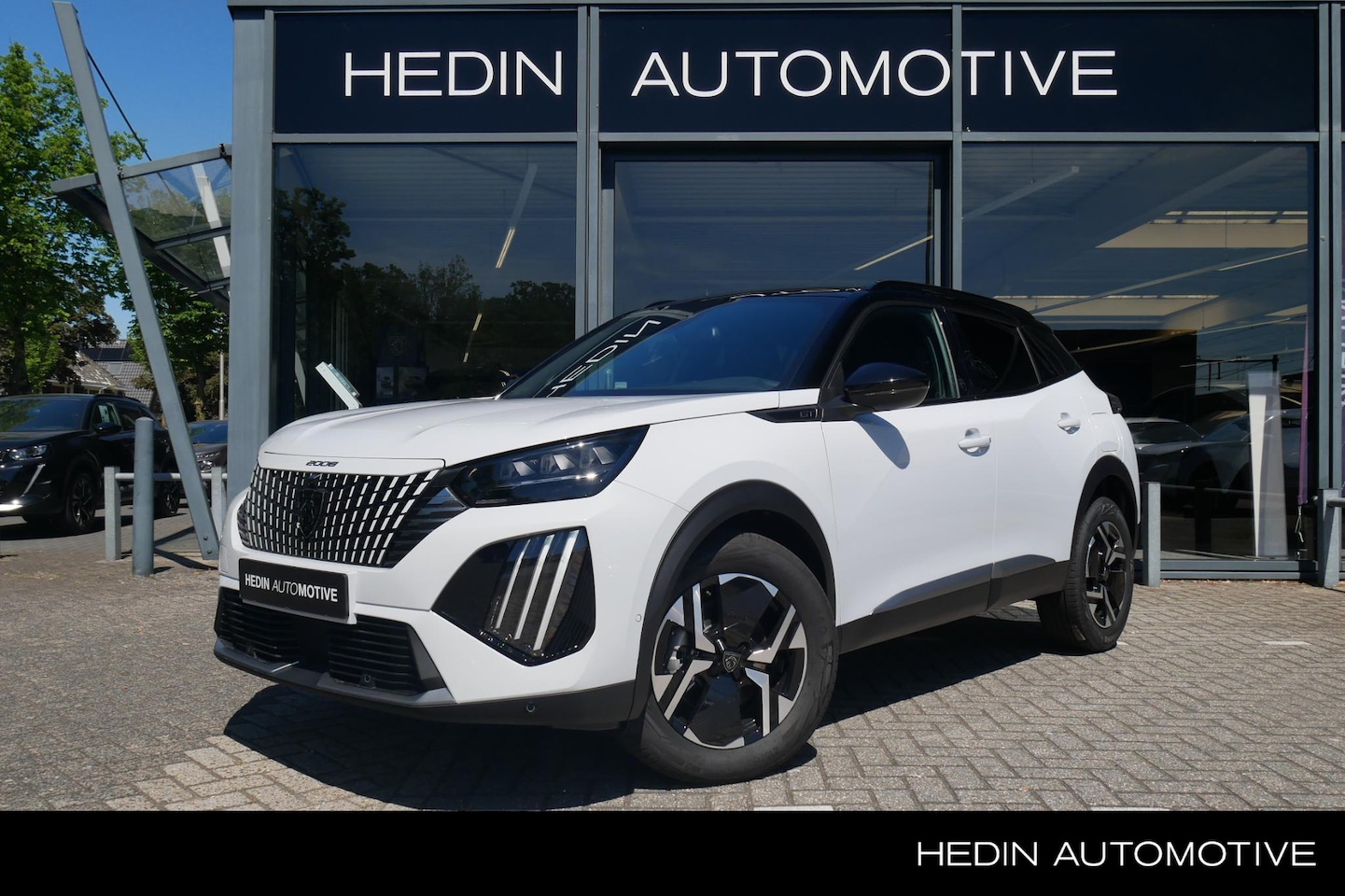Peugeot 2008 - 1.2 Hybrid 145 GT Nieuw uit voorraad| Navigatie | Camera | Adaptieve Cruise control | 17" - AutoWereld.nl