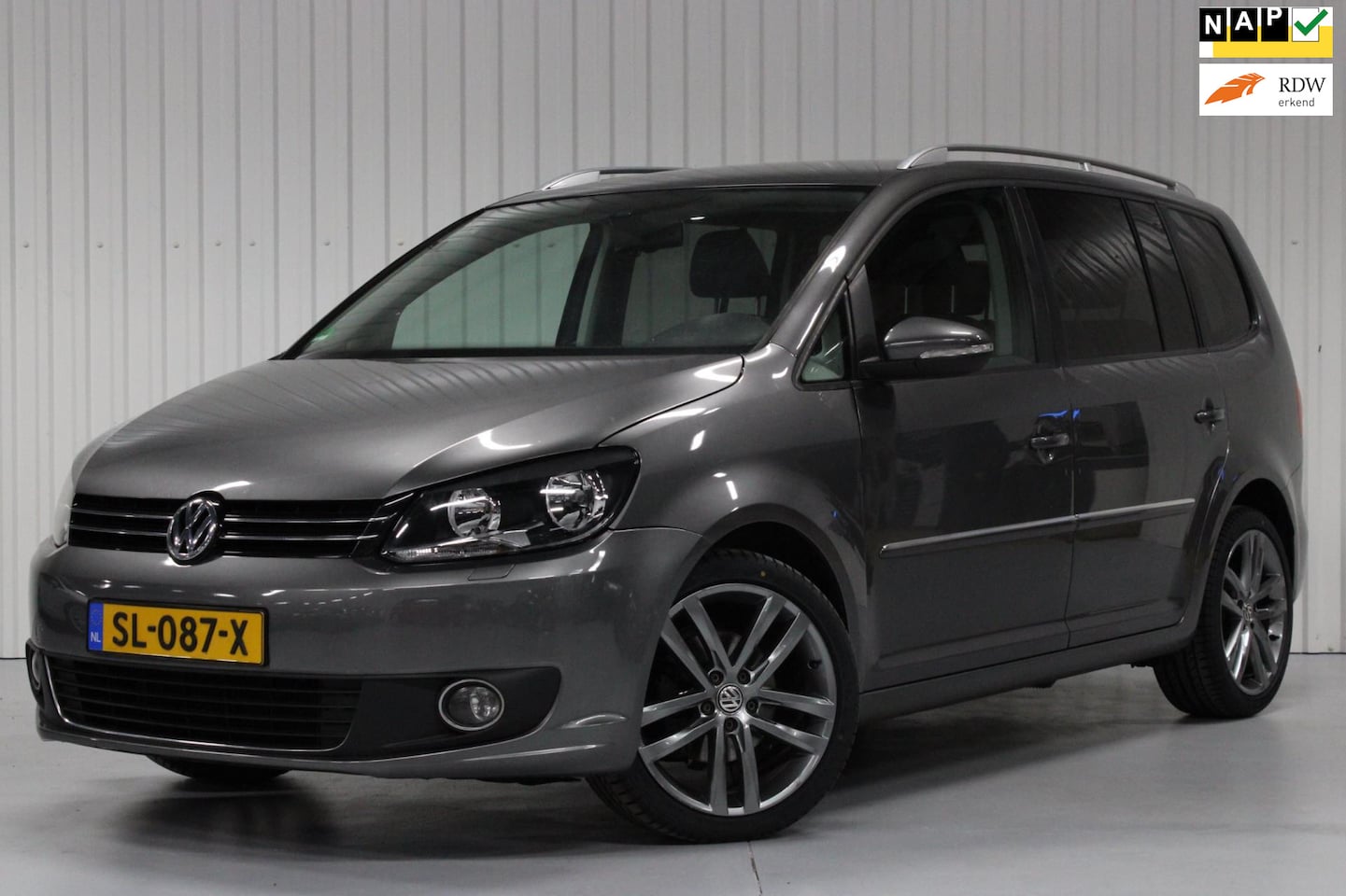 Volkswagen Touran - 1.4 TSI Highline 1.4 TSI Highline - AutoWereld.nl