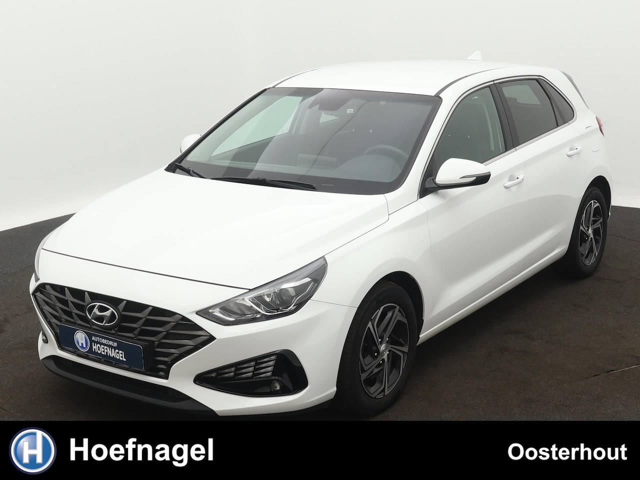 Hyundai i30 - 1.0 T-GDi MHEV Comfort Smart Automaat | Stoelverwarming | Stuurverwarming | Camera | Clima - AutoWereld.nl