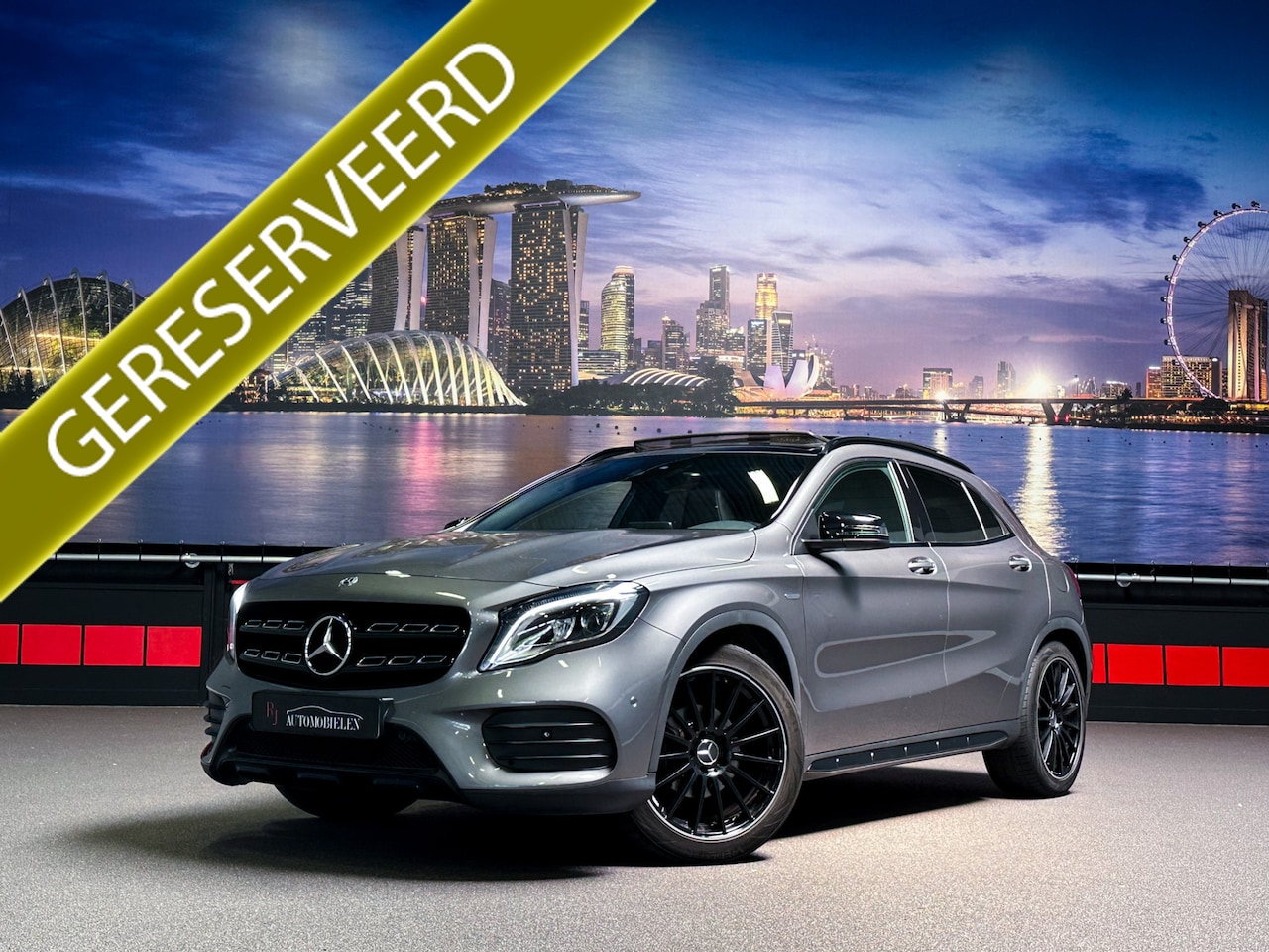 Mercedes-Benz GLA-Klasse - 180 AMG Night Edition |NL NAP|Panorama|Camera|Keyless - AutoWereld.nl