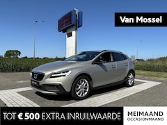 Volvo V40 Cross Country - 2.0 T3 Nordic+ | Standkachel | BLIS | Stoelverwarming | Trekhaak | On Call