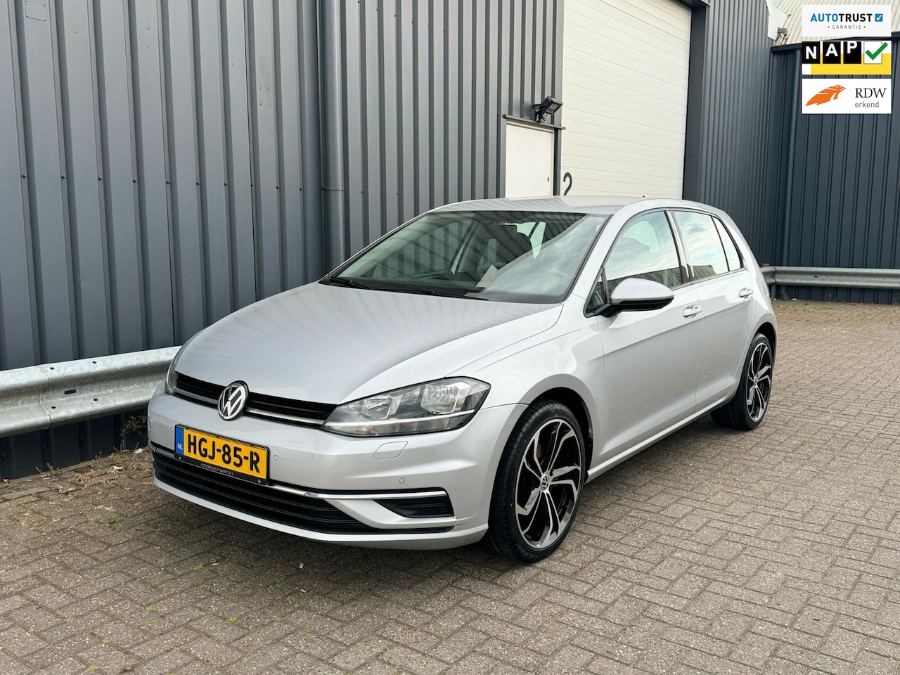 Volkswagen Golf - 1.4 TSI Airco | ACC | Stoelverw | Automaat - AutoWereld.nl