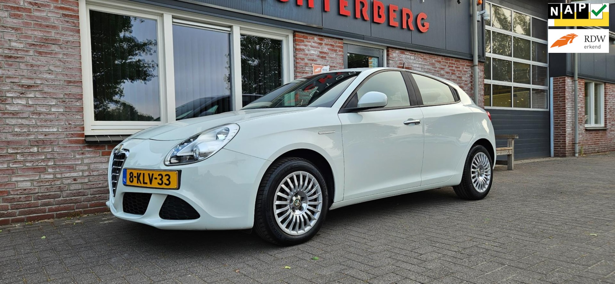 Alfa Romeo Giulietta - 1.4 T Progression Airco! Cruise Control! Nette Auto! NAP! 6-Versnellingen! - AutoWereld.nl