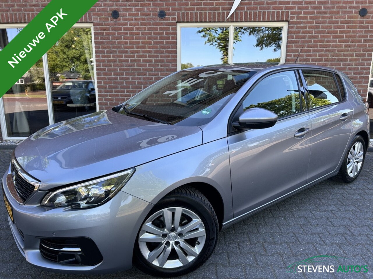Peugeot 308 - 1.2 PureT.Blue L. Ac NIEUWE APK / CAMERA / CARPLAY / ANDOIRD / D - AutoWereld.nl