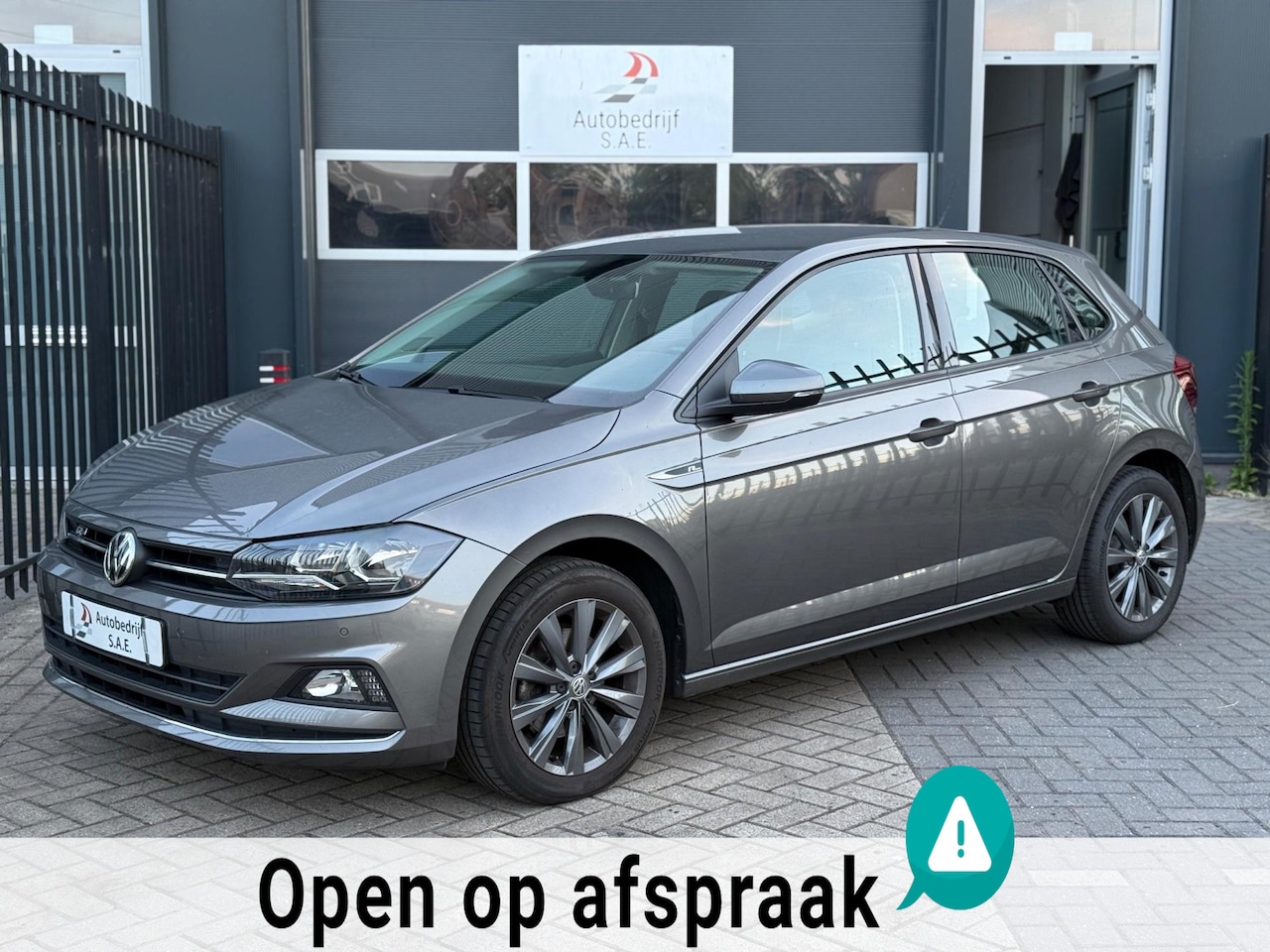 Volkswagen Polo - 1.5 TSI Highline Business R Carplay Stoelverwarming Pdc ! - AutoWereld.nl