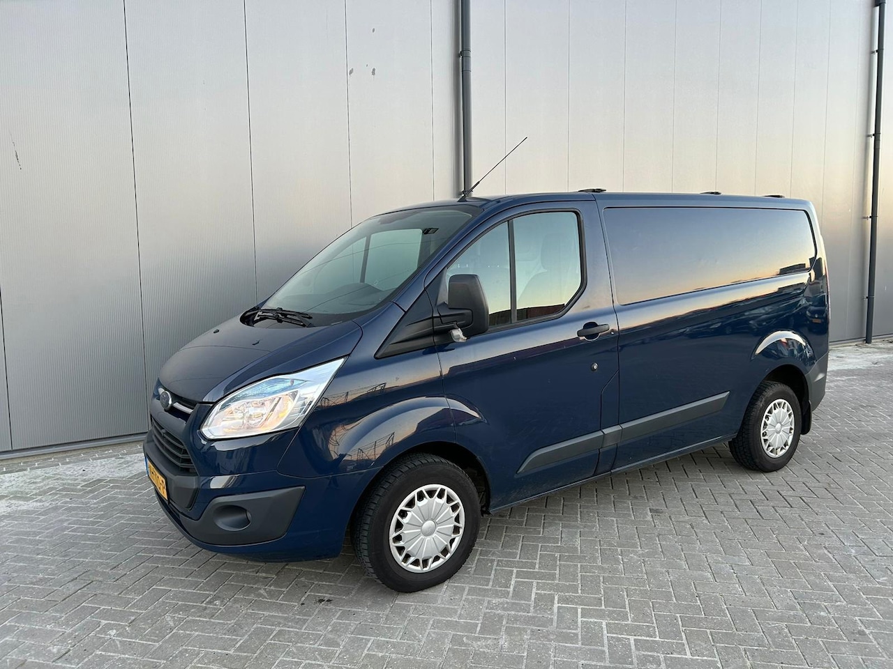 Ford Transit Custom - 270 2.2 TDCI L1H1 Trend 270 2.2 TDCI L1H1 Trend - AutoWereld.nl