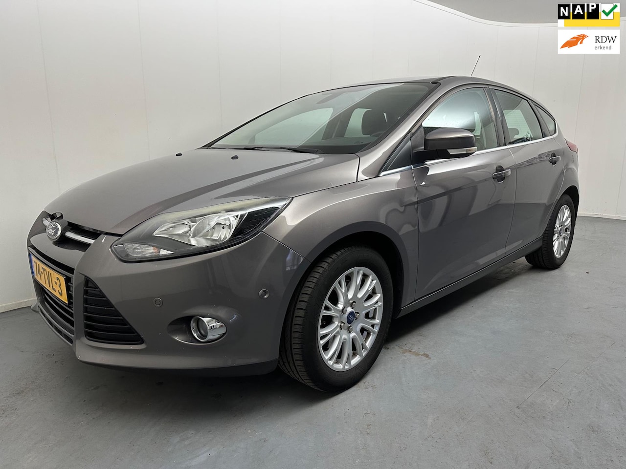 Ford Focus - 1.6 EcoBoost Lease Titanium # Clima # Lmv # Pdc # Nap - AutoWereld.nl