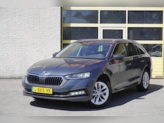 Skoda Octavia Combi - 1.0 TSI Business Edition Plus BJ2021 Lmv 16" | Led V+A | Pdc | Navi | Keyless entry | Elek