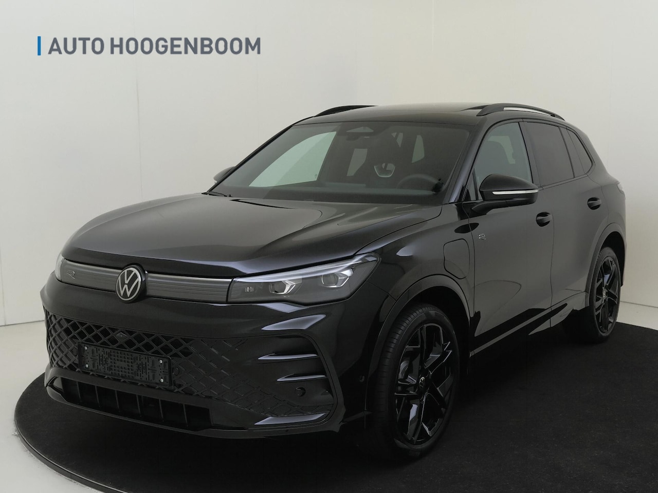 Volkswagen Tiguan - R-Line Edition - eHybrid | 'App-Connect' draadloze smartphone integratie | Automatische af - AutoWereld.nl