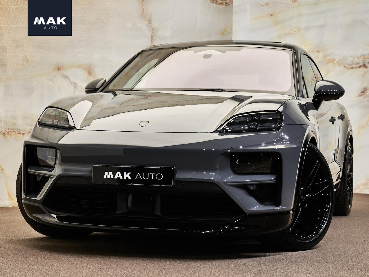 Porsche Macan - Turbo, 22", pano, tr.haak, Burmester, luchtv., bijrijdersdisplay, LED-matrix, HUD, surroun - AutoWereld.nl