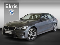 BMW 3-serie - Sedan 318i Executive Edition | Navigatie | DAB Radio | Climate Control