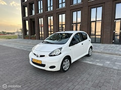 Toyota Aygo - 1.0-12V Comfort Airco 5 Drs NAP