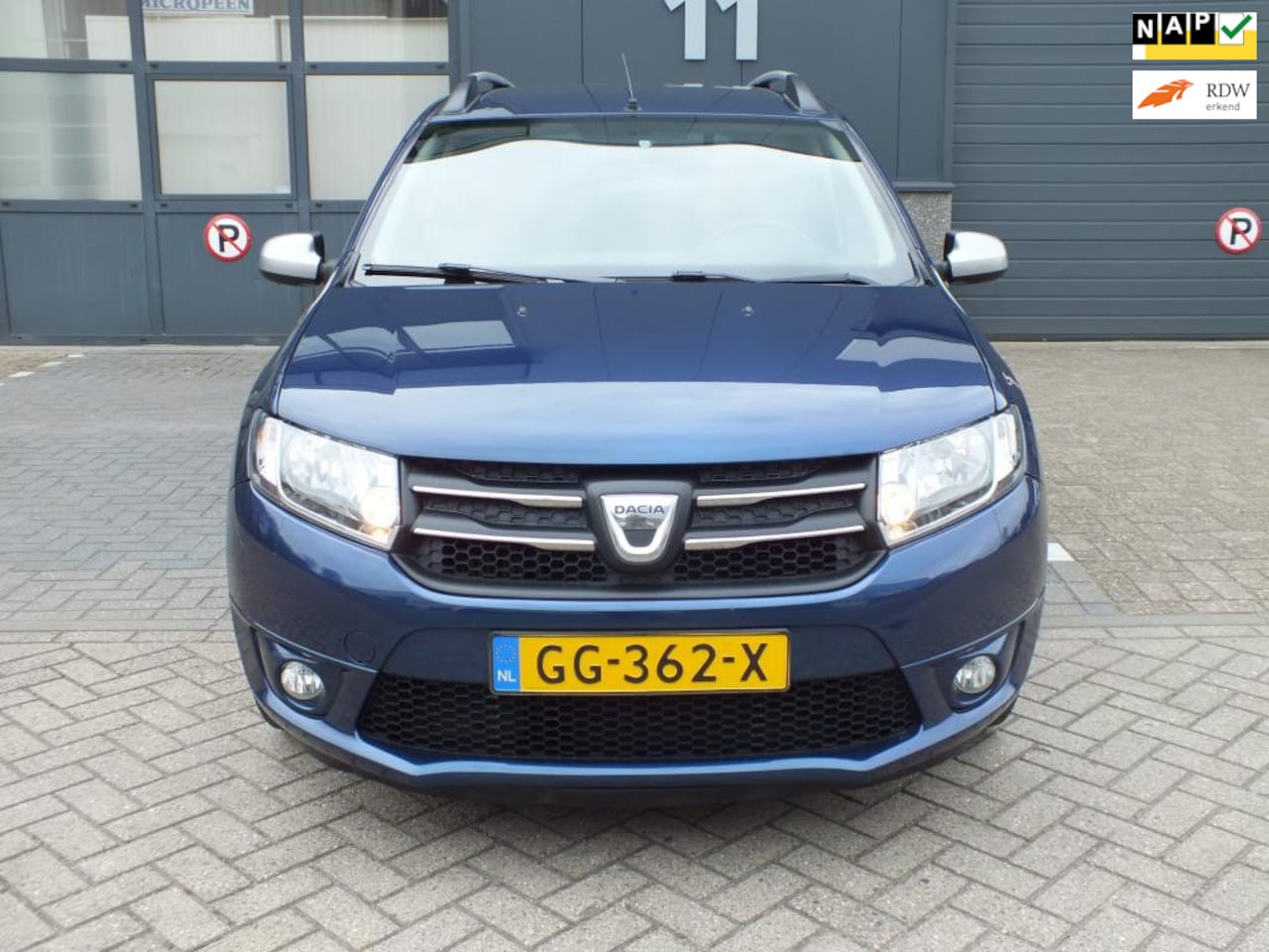 Dacia Logan MCV - 0.9 TCe 10th Anniversary!2015!Airco!Navi - AutoWereld.nl