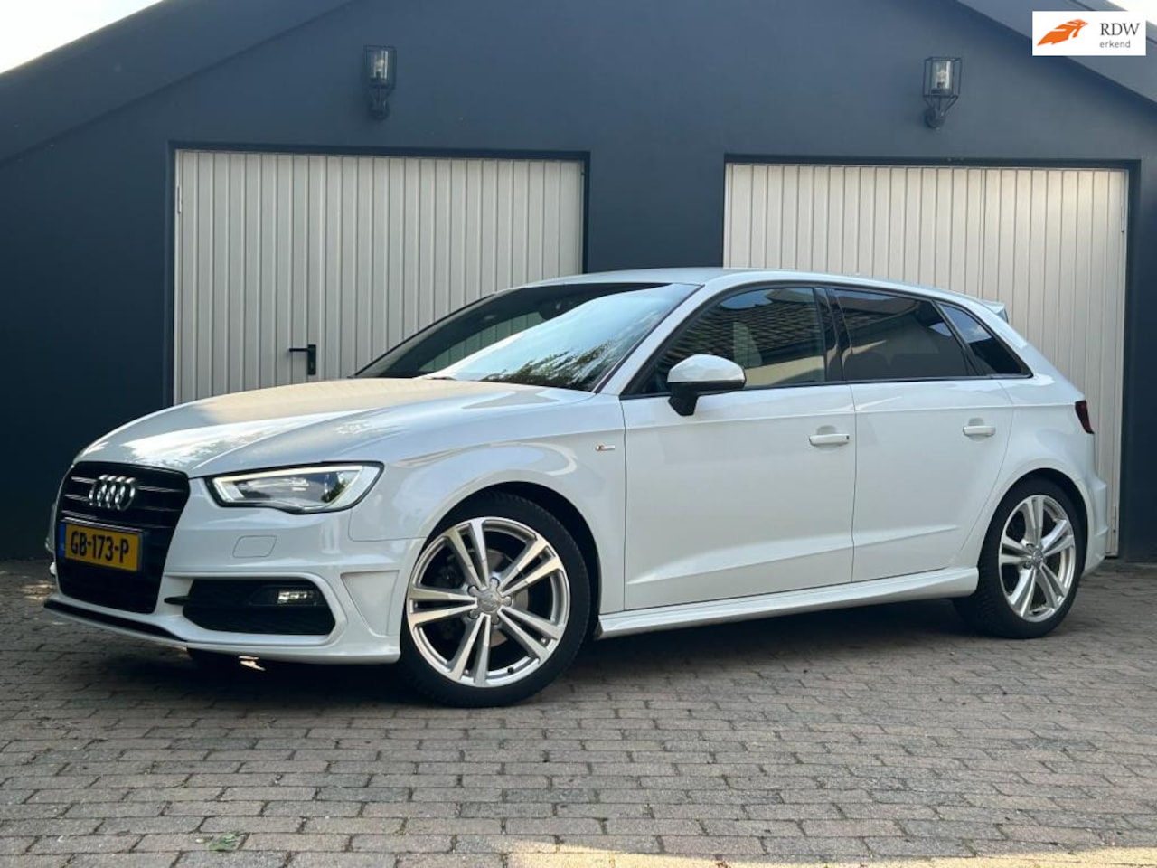 Audi A3 Sportback - 1.2 TFSI Ambition Pro Line S 1.2 TFSI Ambition Pro Line S - AutoWereld.nl