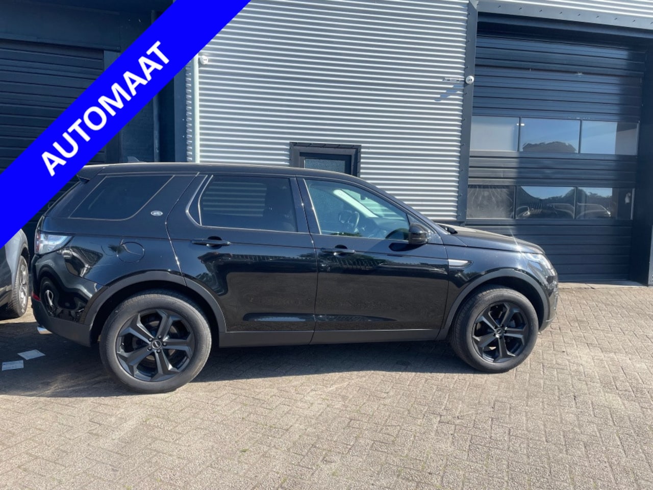 Land Rover Discovery Sport - 2.0 Si4 4WD USPure 7 pers ,NAVI ,CLIMA ,CRUISE, TREKH, 19 " LMV - AutoWereld.nl