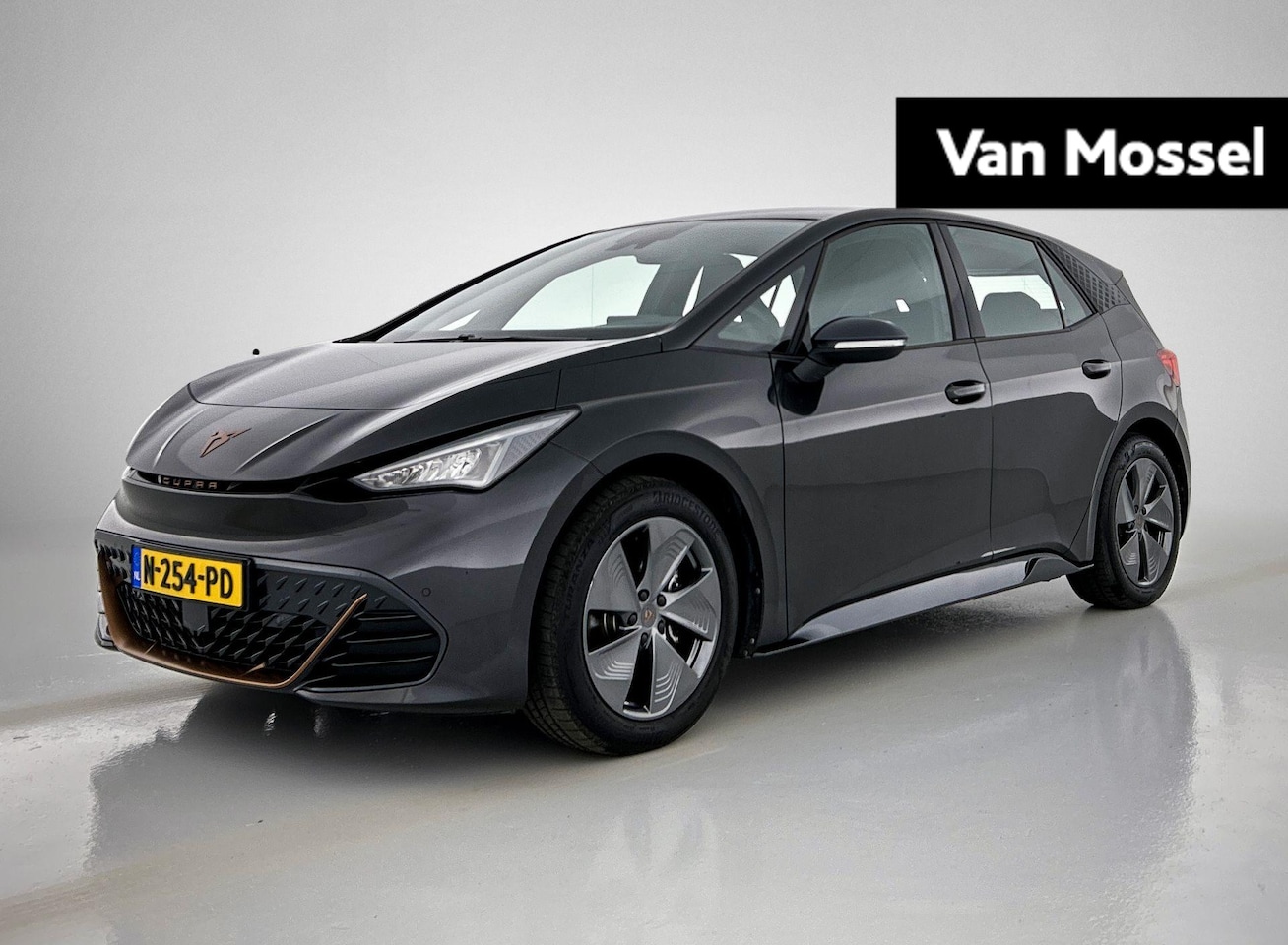 CUPRA Born - Business One 62 kWh 204 PK | Automaat | LED Koplampen | Navigatie | Achteruitrijcamera | C - AutoWereld.nl