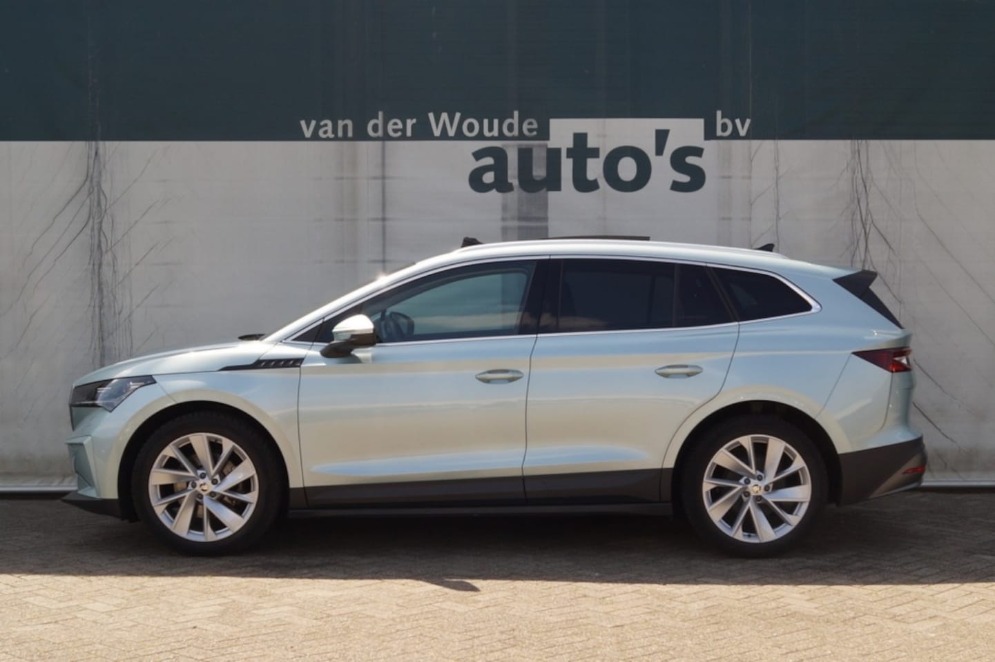 Skoda Enyaq iV - 60 180pk 62kWh -PANO-LEER-NAVI-ECC-PDC- - AutoWereld.nl