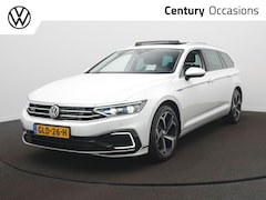 Volkswagen Passat Variant - 1.4 TSI PHEV GTE Business / Panodak / 18 Inch / Virtual / Elek. Trekhaak