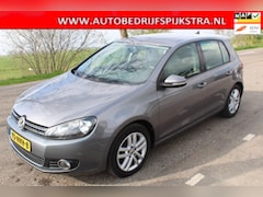 Volkswagen Golf - 1.4 TSI Highline // AUTOMAAT //