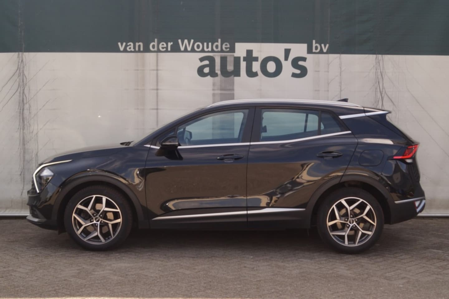 Kia Sportage - 1.6 T-GDi Hybrid DynamicLine -NAVI-ECC-TREKHAAK- - AutoWereld.nl