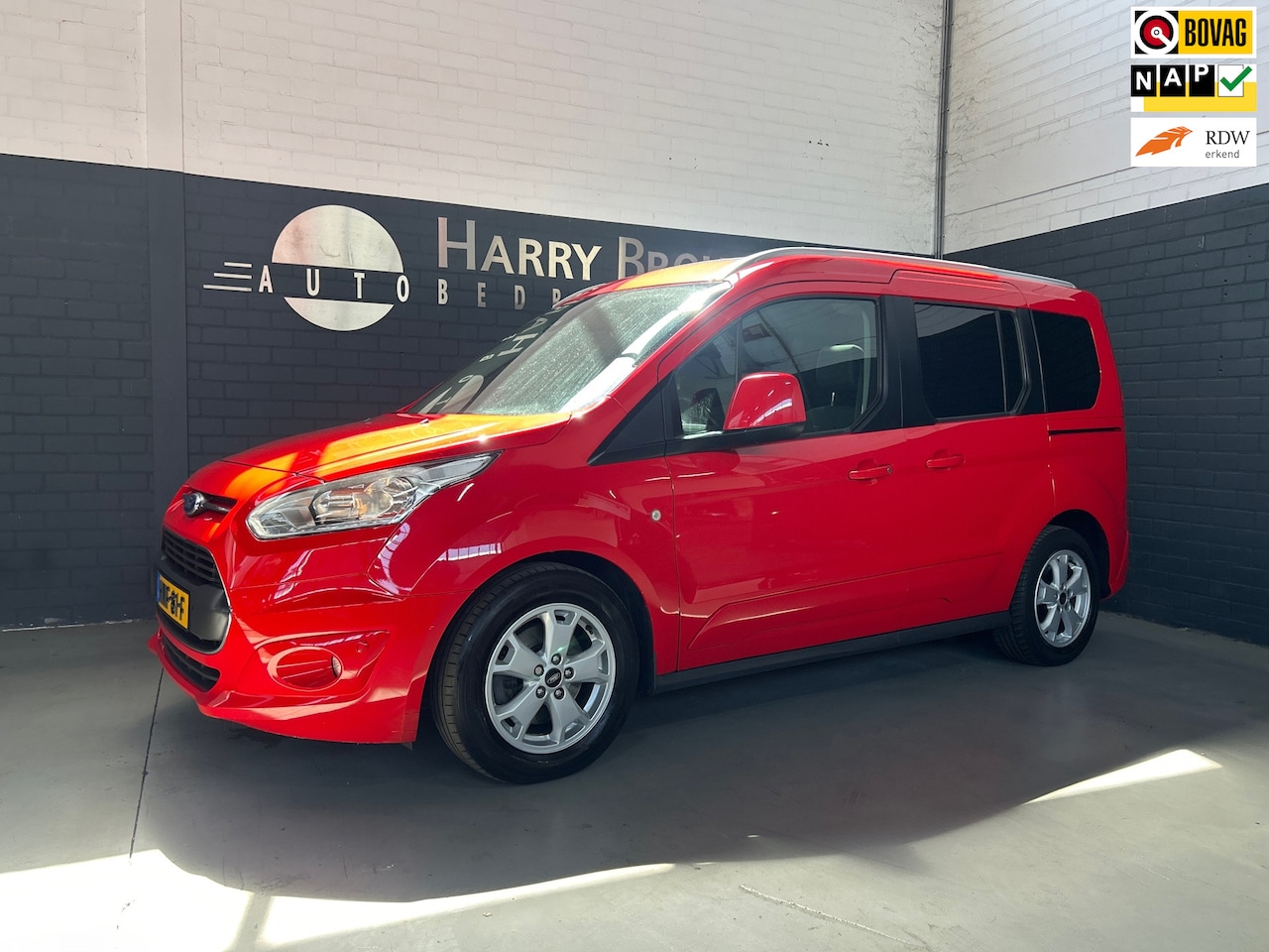 Ford Tourneo Connect Compact - Titanium, MINICAMPER in 3 kleuren - AutoWereld.nl