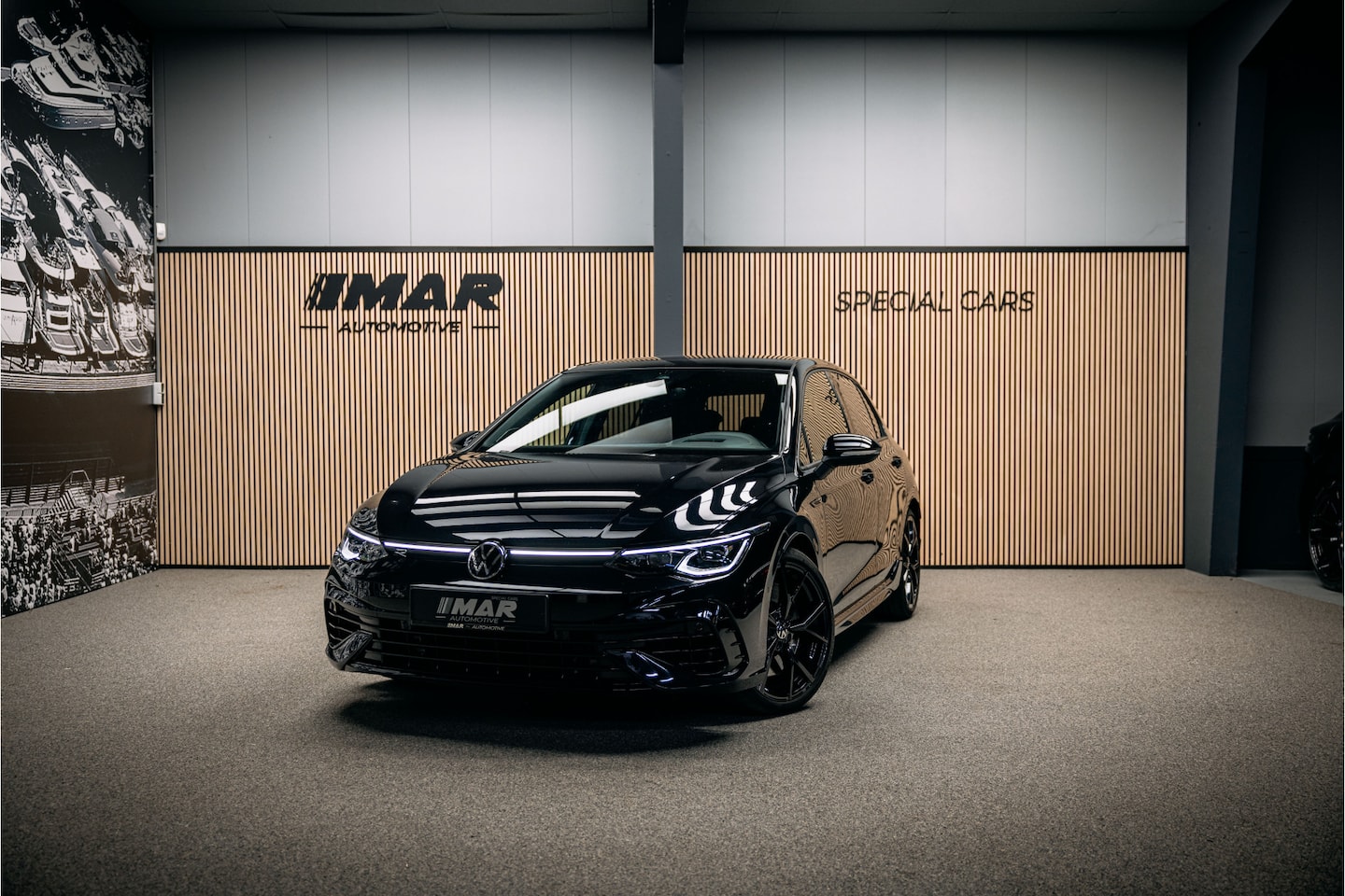 Volkswagen Golf - 2.0 TSI R 4Motion uiterst nette en volle Golf R met Akra en nog vele andere opties - AutoWereld.nl