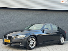 BMW 3-serie - 318d High Executive AUTOMAAT