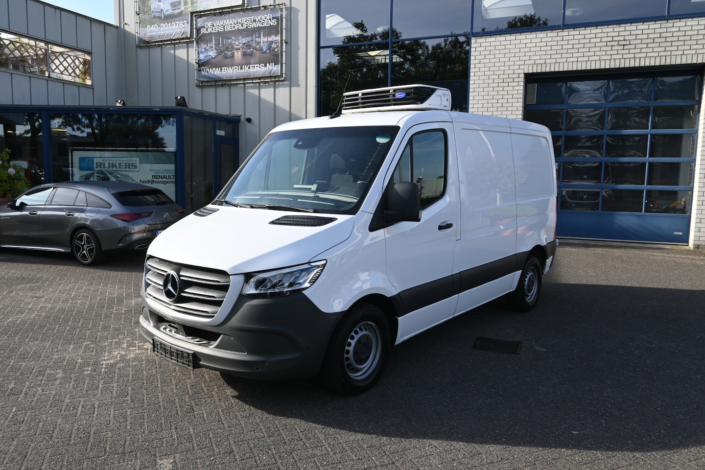 Mercedes-Benz Sprinter - 317 CDI L1H1 RWD MBUX navigatie met parkeerpakket, Geveerde stoel - AutoWereld.nl