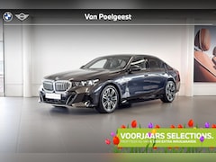 BMW 5-serie - Sedan 530e M Sport Edition | Glazen Panoramadak | Headup Display | Comfort Access | Select