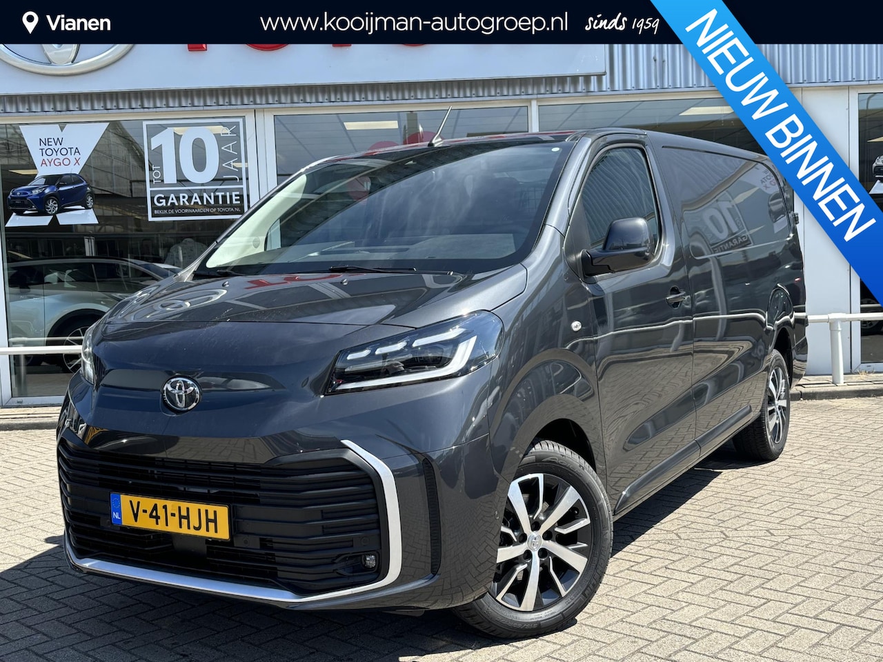 Toyota PROACE Long Worker - 2.0 D-4D L2 Professional Automaat,  nieuwe auto, L2, Bomvol - AutoWereld.nl