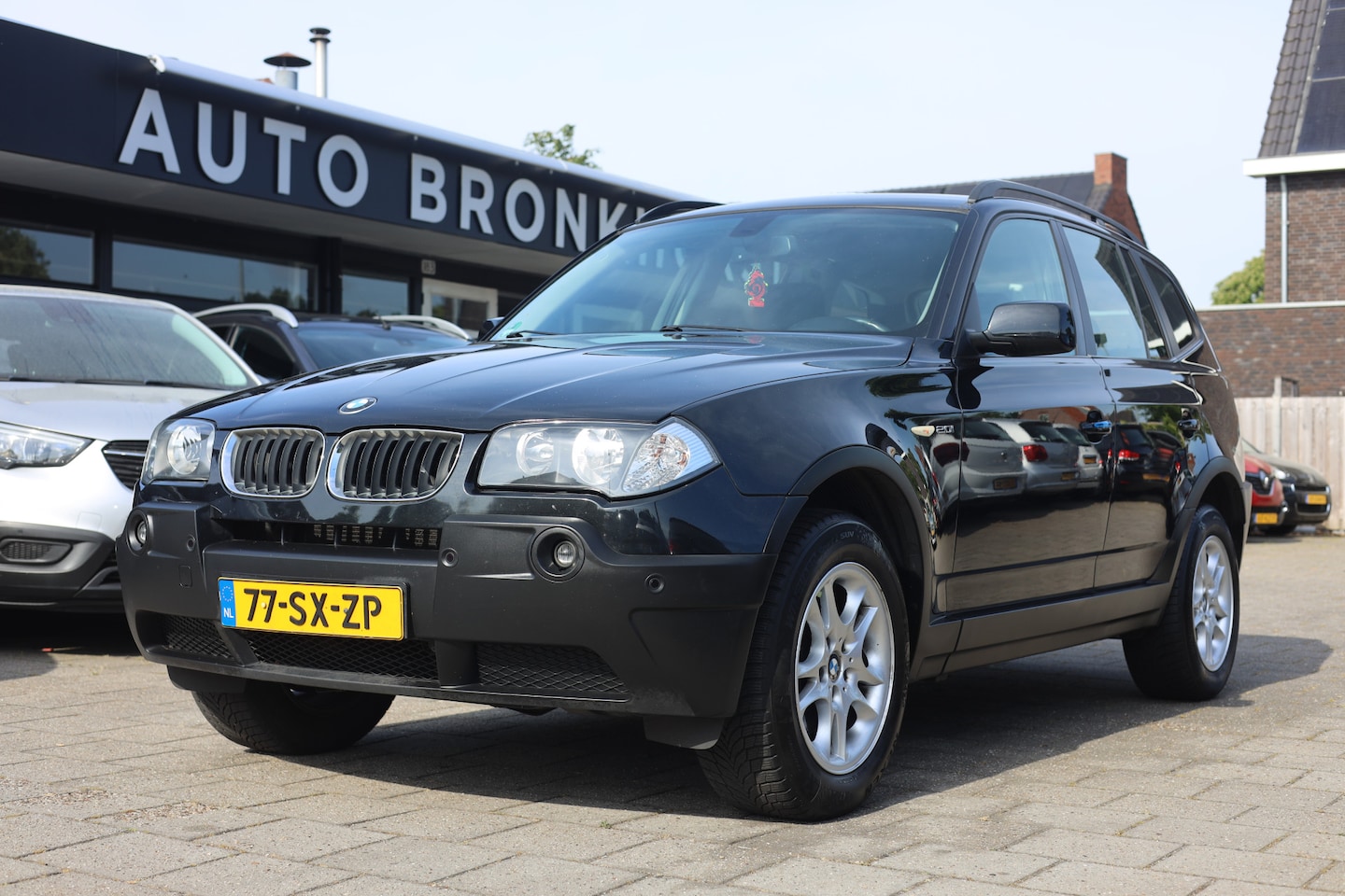 BMW X3 - 2.0i EXECUTIVE | CLIMA | CRUISE | TREKHAAK - AutoWereld.nl