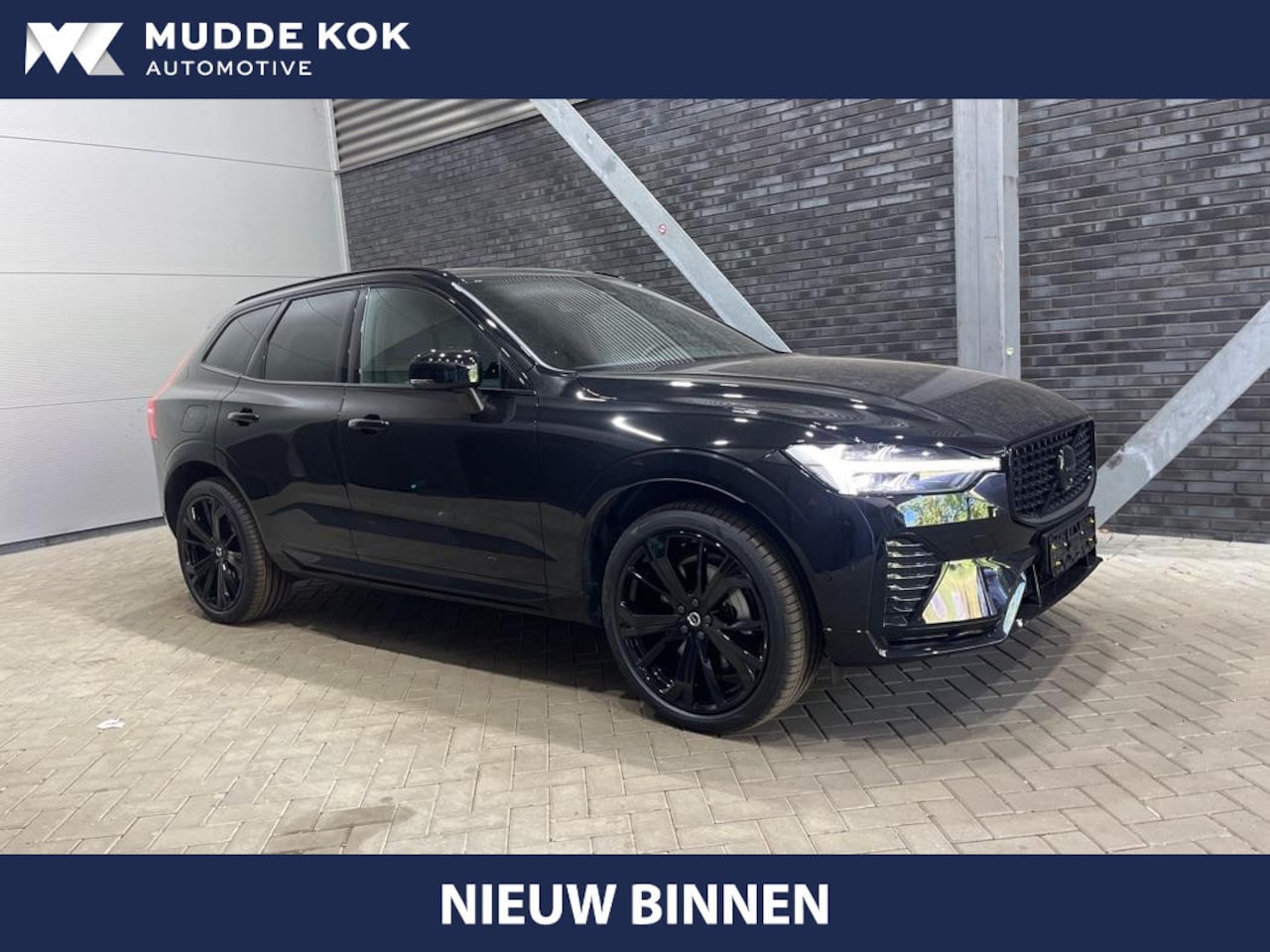 Volvo XC60 - B5 AWD Plus Black Edition | ACC | 360° Camera | Panoramadak | BLIS | Stoel+Stuurverwarming - AutoWereld.nl