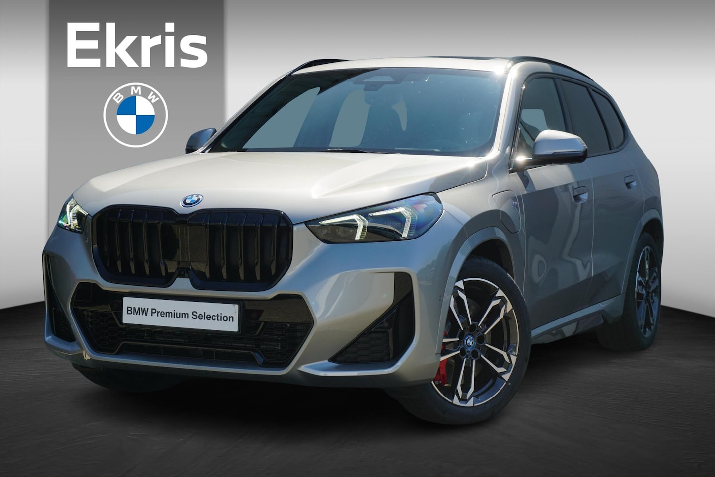 BMW X1 - xDrive25e M Sportpakket Pro 19'' / Head-Up Display / Harman Kardon / Trekhaak / Driving As - AutoWereld.nl