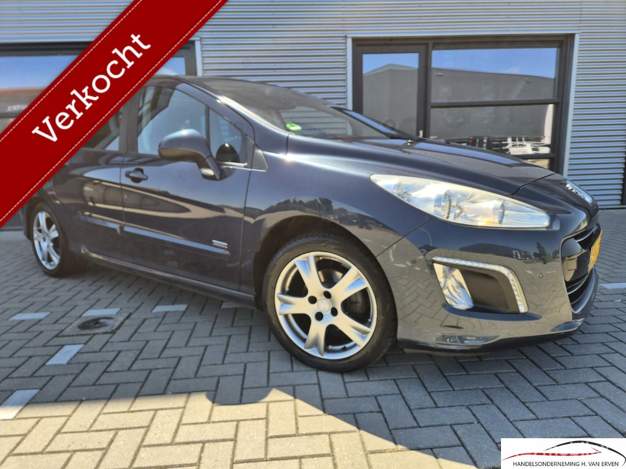 Peugeot 308 SW - 1.6 VTi Sportium NAVI PANORAMADAK 17" CRUISE - AutoWereld.nl