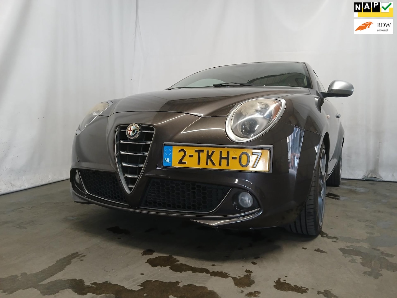 Alfa Romeo MiTo - 1.3 JTDm ECO Distinctive SCHADEAUTO!! - AutoWereld.nl