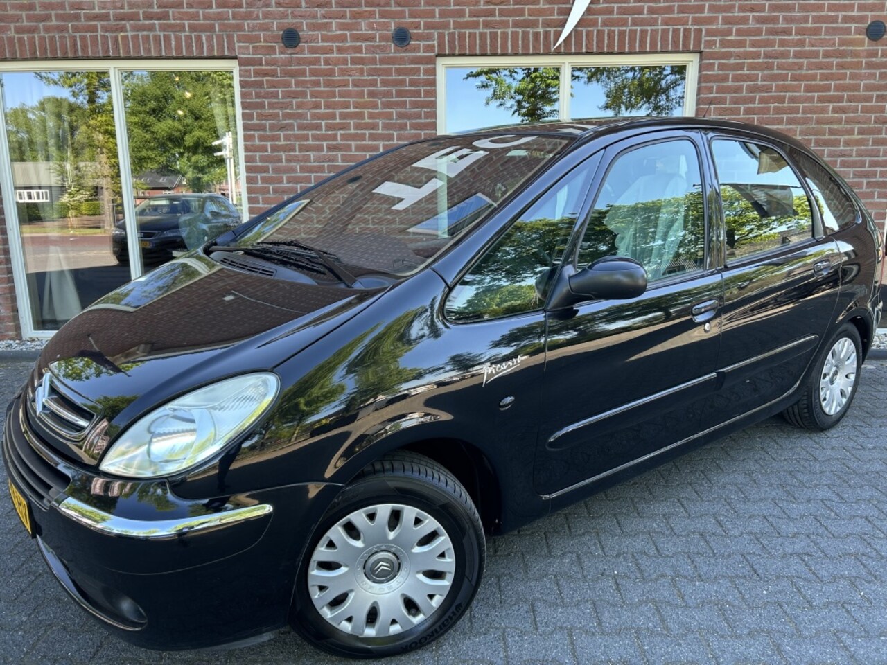 Citroën Xsara Picasso - 2.0i-16V Attraction NIEUWE APK / KOUDE AIRCO / RIJDT GOED / CRUI - AutoWereld.nl