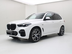 BMW X5 - xDrive45e 394pk Automaat M-Sport [ LUCHTVERING+TREKHAAK+BOWERS&WILKINS+PANODAK+360.CAMERA+