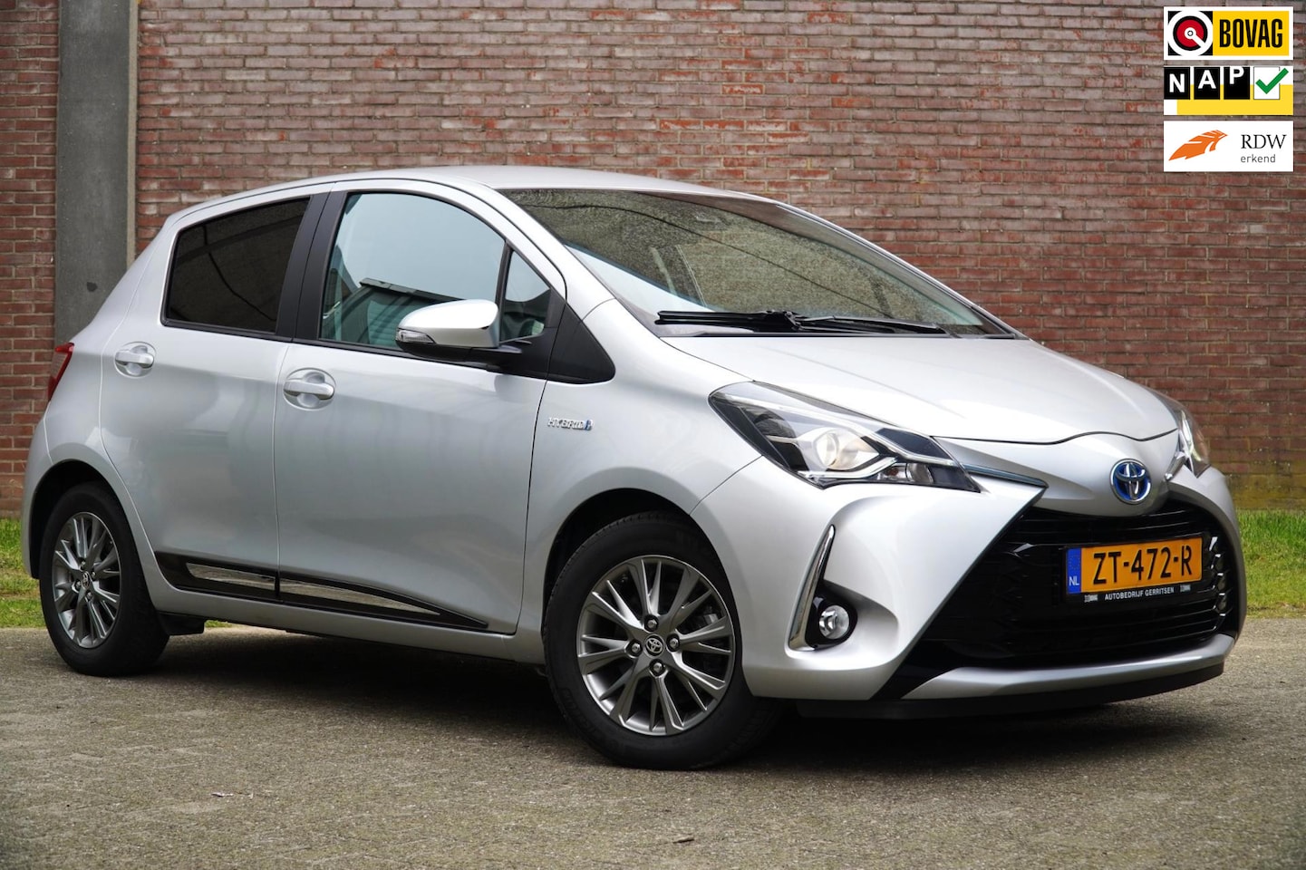 Toyota Yaris - 1.5 Hybrid Dynamic 1.5 Hybrid Dynamic, Airco, Camera, Navigatie, Lichtmetalen Velgen, Ned.Auto - AutoWereld.nl
