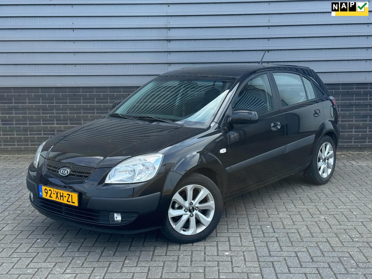 Kia Rio - 1.4 Festival Carplay Camera CV Nap Elekramen - AutoWereld.nl