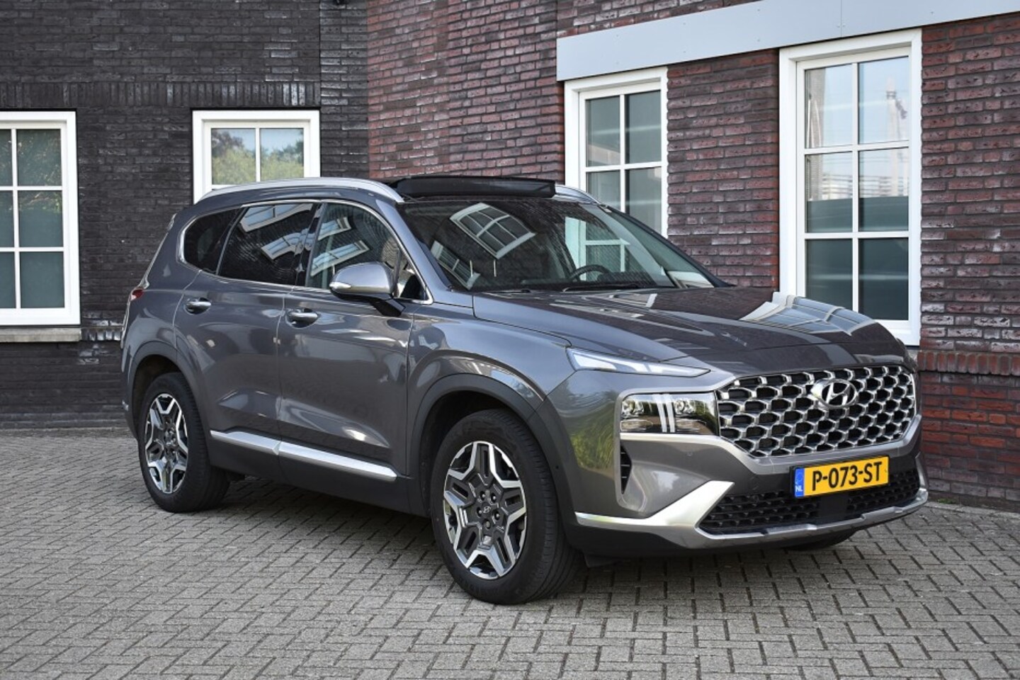 Hyundai Santa Fe - 1.6 T-GDI HEV Premium Sky 1.6 T-GDI HEV Premium Sky - AutoWereld.nl