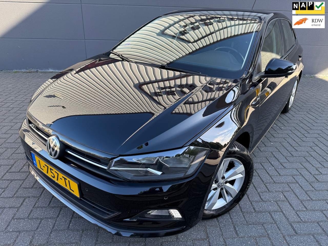 Volkswagen Polo - 1.0 TSI Comfortline Business R-Line*NAVI-CarPlay*Cruise*Bluetooth*Parker-Sensoren*Velgen*A - AutoWereld.nl