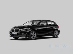 BMW 1-serie - 118i High Executive Edition | Virtual Dash | Apple Carplay | Stoelverwarming | Leer | Led