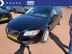 Volvo V70 - T4 Limited Edition | Lederen bekleding | Xenon verlichting | Trekhaak | Navigatiesysteem |