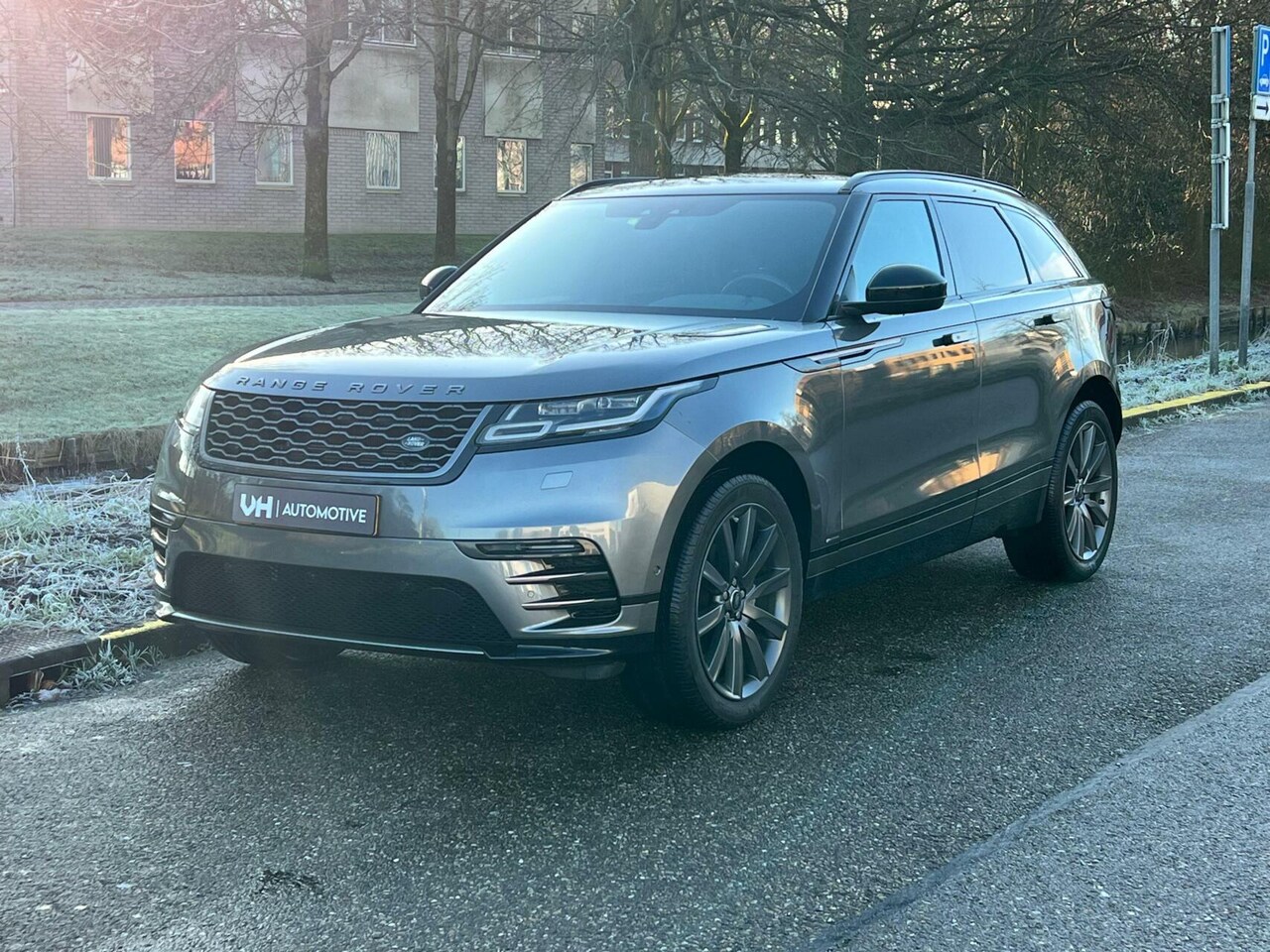 Land Rover Range Rover Velar - P250 HSE R-Dynamic Pano Carplay - AutoWereld.nl