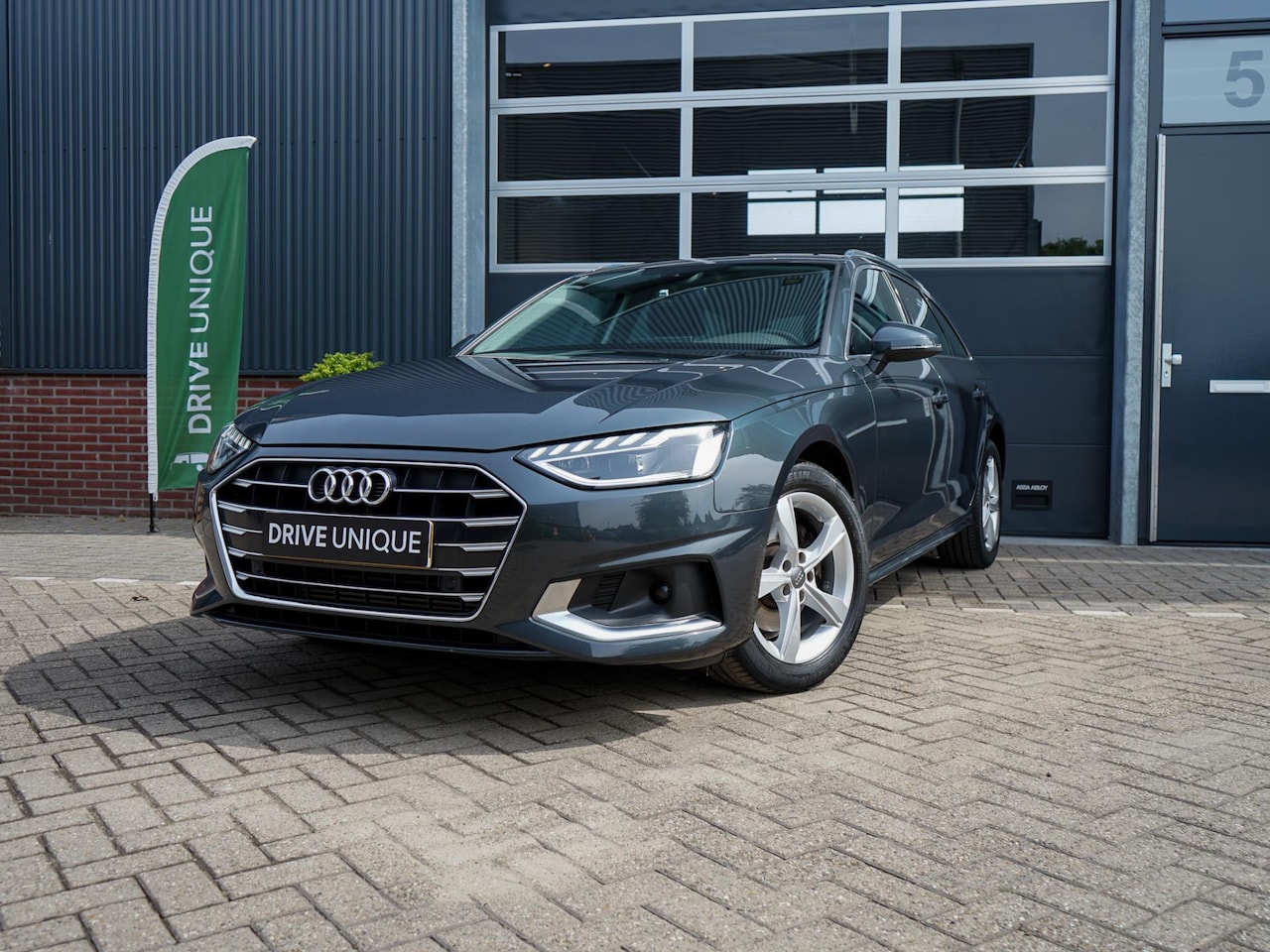 Audi A4 Avant - 35 TFSI Launch edition | Apple Carplay | LED | Elektrische achterklep - AutoWereld.nl