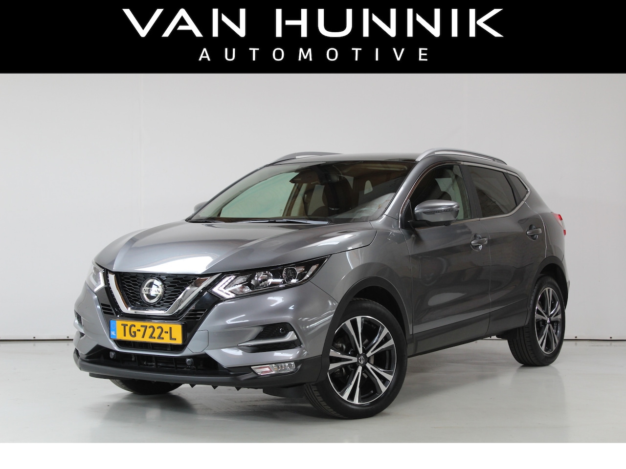 Nissan Qashqai - 1.2 N-Connecta 360cam | Pano | Trekhaak | Dealer Onderhouden - AutoWereld.nl