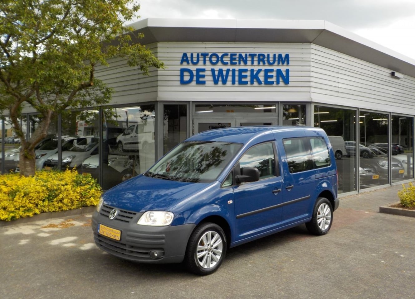Volkswagen Caddy - 1.4 BENZINE AIRCO 2X SCHUIFDEUR LM VELGEN CENTRALE VERGRENDELING NIEUWE APK KEURING - AutoWereld.nl