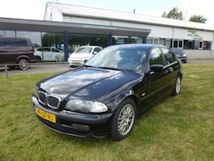 BMW 3-serie - 318I