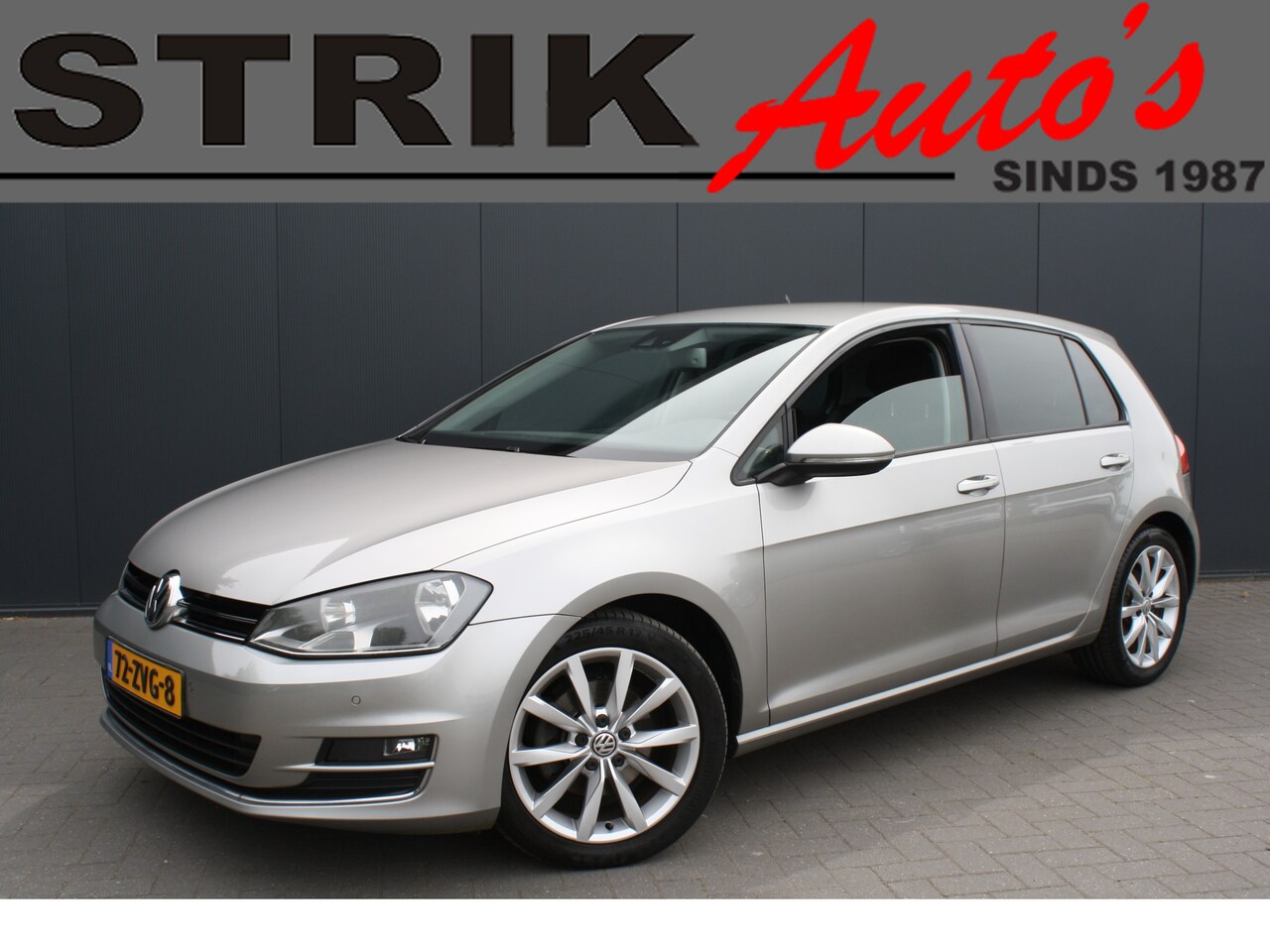 Volkswagen Golf - 1.6 TDI Highline - NAVIGATIE - PDC - CLIMATE CONTROL - TREKHAAK - AutoWereld.nl
