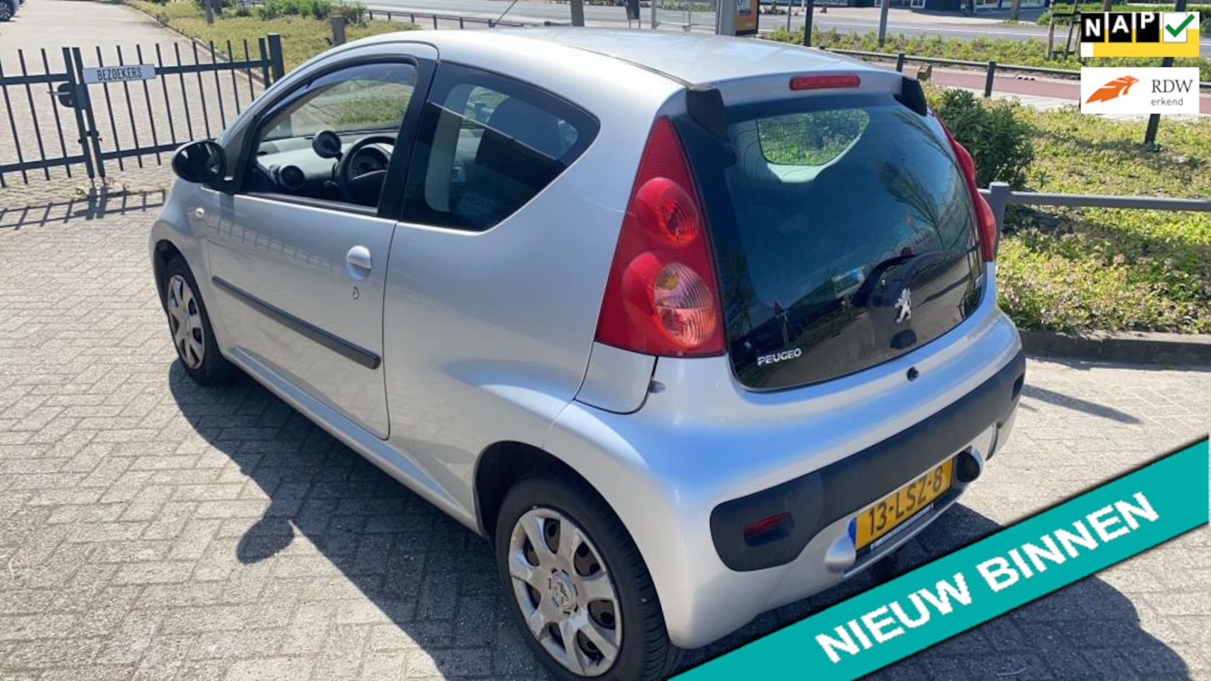 Peugeot 107 - 1.0-12V XS AUTOMAAT - AutoWereld.nl